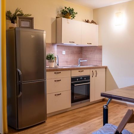 Cozy Suite With Inner Yard Vilnius Ngoại thất bức ảnh