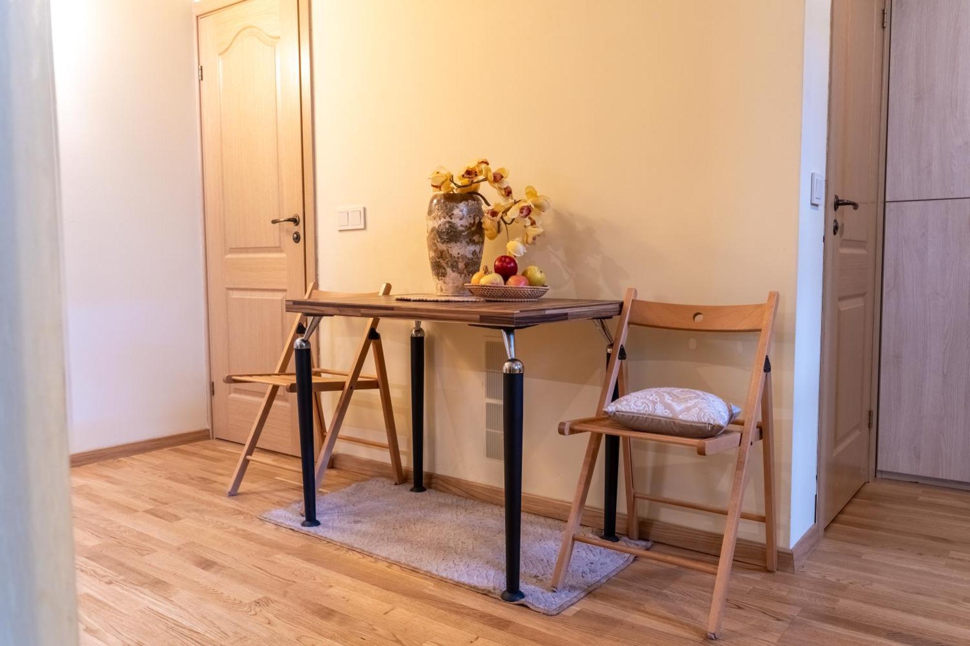 Cozy Suite With Inner Yard Vilnius Ngoại thất bức ảnh