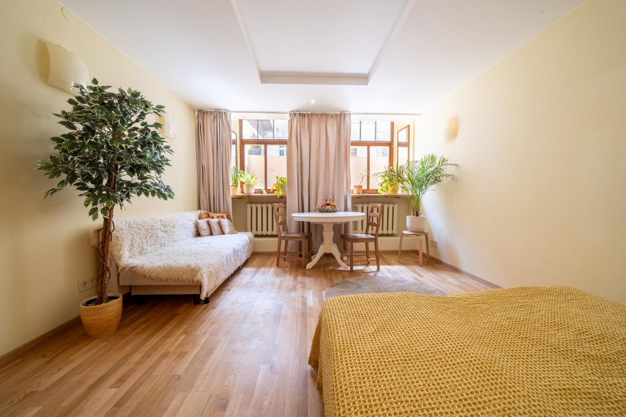 Cozy Suite With Inner Yard Vilnius Ngoại thất bức ảnh